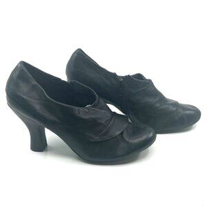 me too Fremont Leather Cuffed Ankle Bootie Spool Heel Shoe, Women's 9M, Black